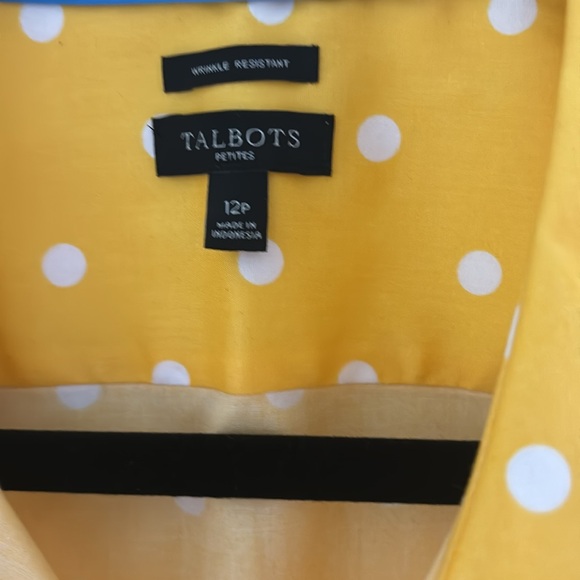 Talbots no iron sleeveless Women’s Blouse. $25 - Picture 3 of 4